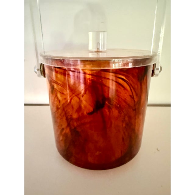 Vintage Tortoiseshell Lucite Ice Bucket With Clear Lid and Handle For Sale In New York - Image 6 of 6