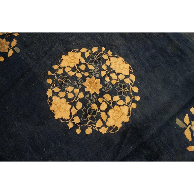 Classic Ivory Blue Color Antique Floral Medallion Pattern Chinese Peking Rug For Sale In New York - Image 6 of 9