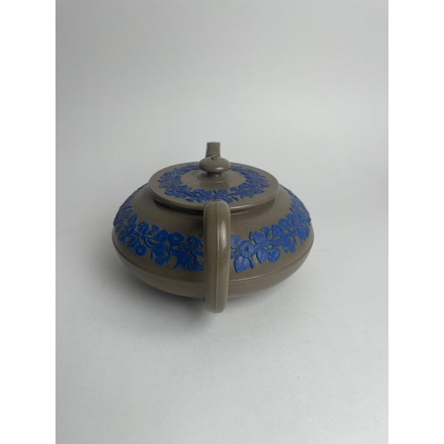 Early 19th Century Early 19th Century Wedgewood Relief Decorated Teapot For Sale - Image 5 of 9