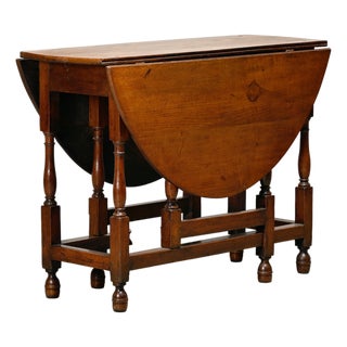 Antique English Oval Gateleg Table with Drawer in Oak, 1800s For Sale