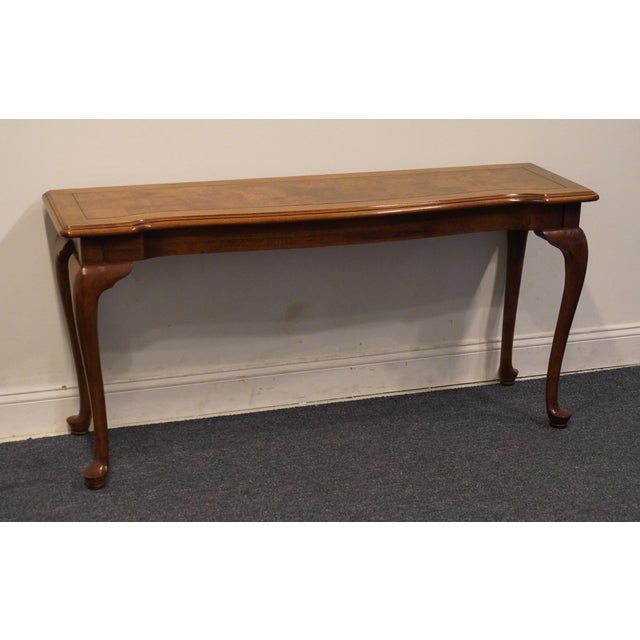 Traditional Ethan Allen Collectors Classics Traditional Style 56" Solid Pecan Accent Sofa Table W. Olive Ash Burl Veneer Top 13-9607 For Sale - Image 3 of 9