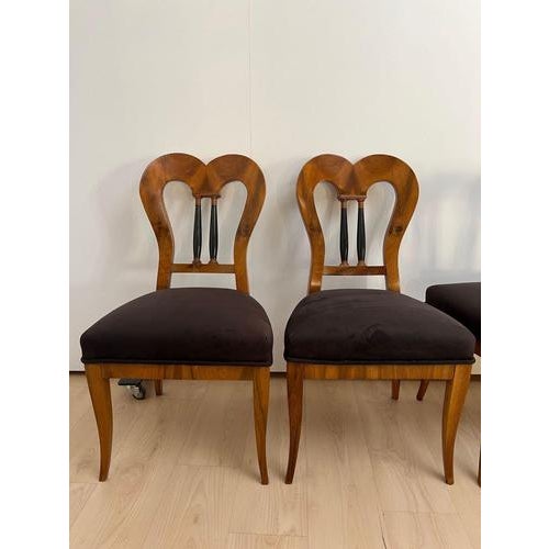 German Biedermeier Chairs in Walnut, 1825, Set of 4 For Sale - Image 14 of 18