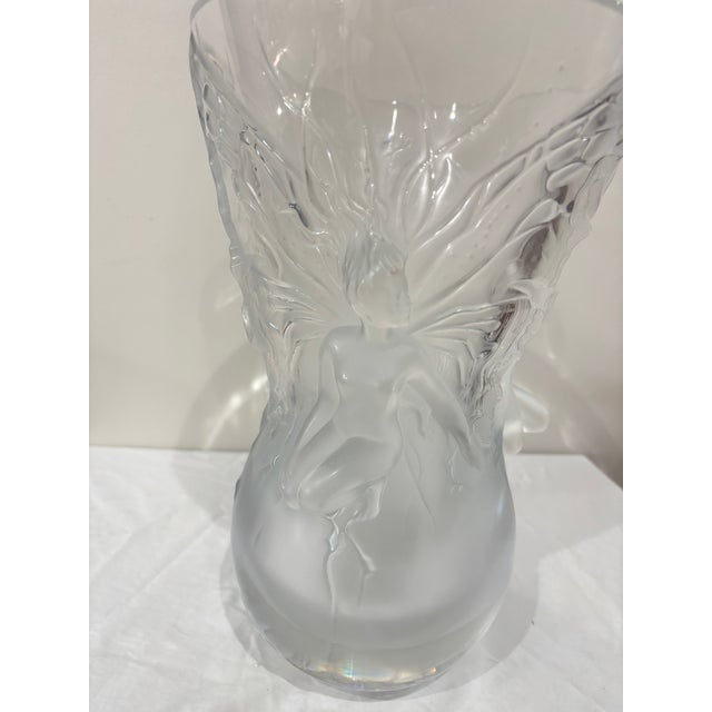 Large Lalique "Fairy" Three Winged Sprites Vase in Polished & Frosted Crystal. For Sale In Charlotte - Image 6 of 6