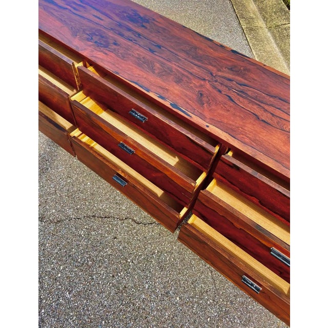 Brown Mid 20th Century Modern Rosewood Lowboy Dresser or Credenza | in the Style of Founders For Sale - Image 8 of 12