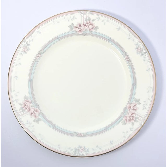 Contemporary 1980s Noritake “Magnificence” 20-Piece Bone China Dinnerware Set, Service for 4 For Sale - Image 3 of 5