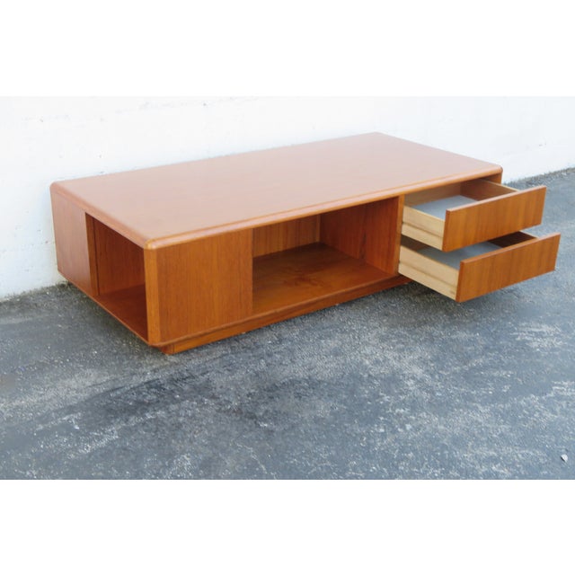 Late 20th Century Sannemman Danish Modern Teak Bookshelf Coffee Table 5775 For Sale - Image 5 of 12