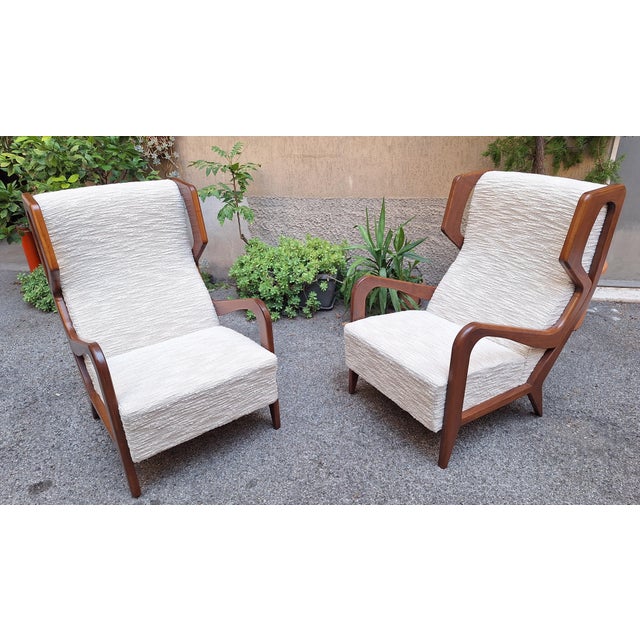Mid-Century Modern Armchairs Wooden Ears Model in White Boucle by Gio Ponti for Manifattura Artigianale Italiana, 1990s, Set of 2 For Sale - Image 3 of 14