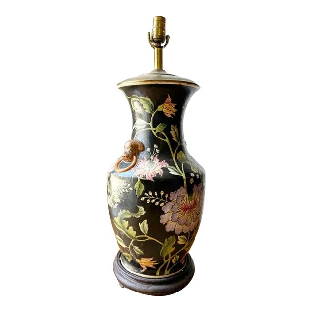 Vintage Black Floral Chinoiserie Lamp With Leopard Like Foo Dog Accents For Sale