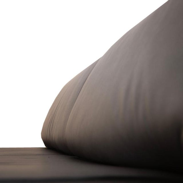 Vegan Leather Cirrus 3-Seater Sofa in Black Upholstery from Cor For Sale - Image 6 of 14