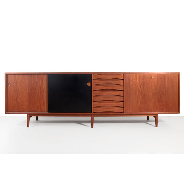 Model 29 Sideboard in Teak by Arne Vodder for Sibast, Denmark, 1950s For Sale - Image 6 of 6