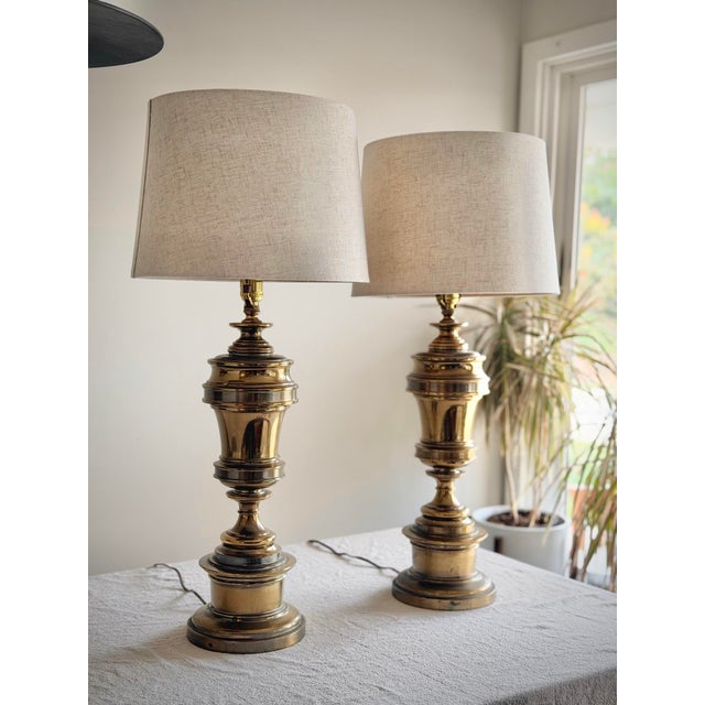 Substantially Large 32” Vintage Pair of Stiffel Solid Brass Hollywood Regency Urn Table Lamps With 10” Linen Shades For Sale - Image 9 of 12