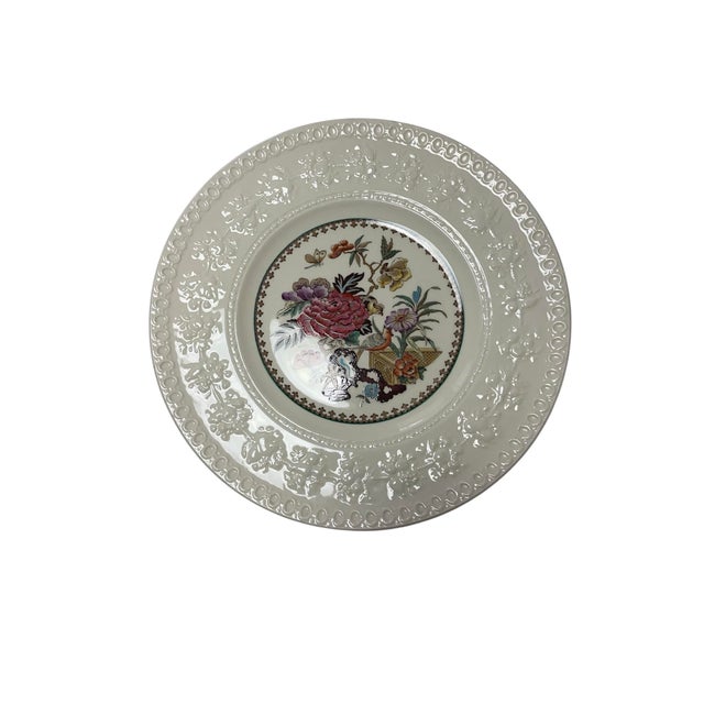 Wedgwood 60s Bullfinch Wellesley Wedgwood Plate For Sale - Image 4 of 4