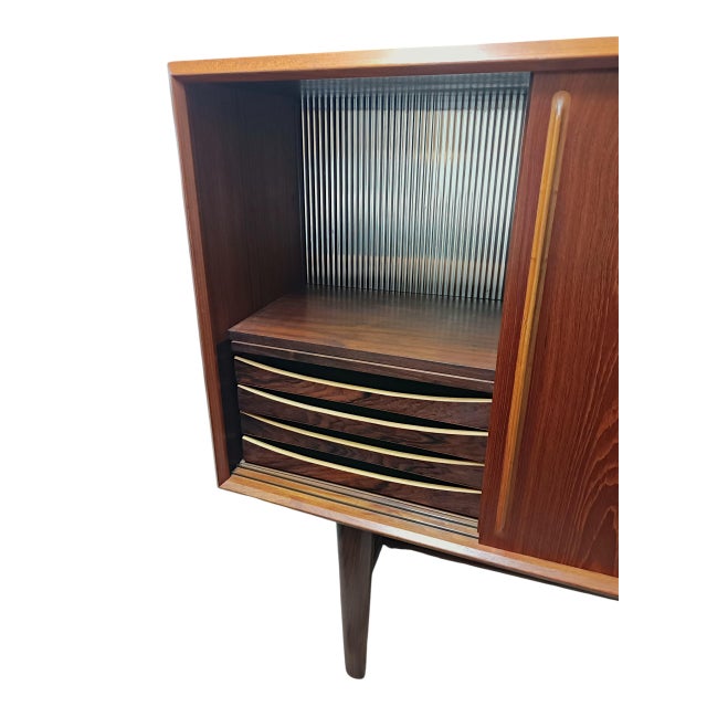 Mid-Century Danish Teak Low Sideboard by Svend Åge Madsen for H.P. Hansen, 1960s For Sale - Image 11 of 12