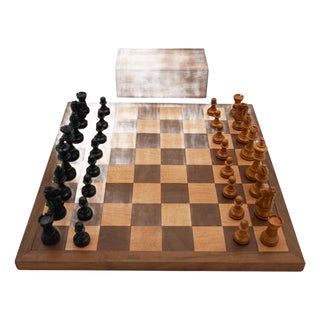 English Staunton Weighted Chess Set with Box and Board, 1890s, Set of 34 For Sale