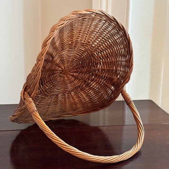 Mid-20th Century French-Style Flower Gathering Basket For Sale - Image 10 of 11