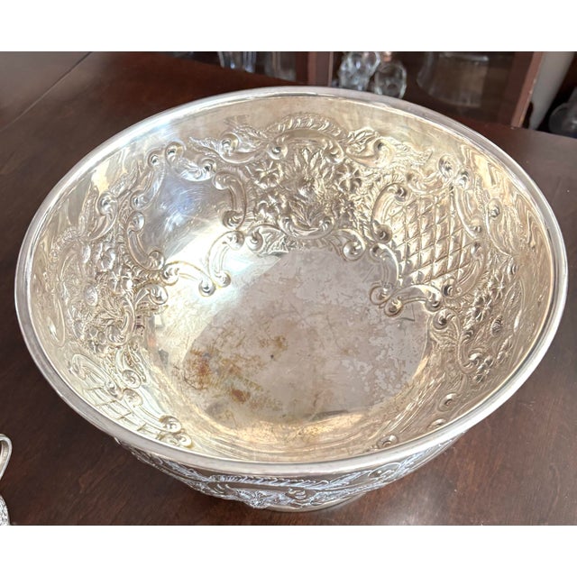 1920’s Sheffield England Hand Chased Repousse SilverPlate Punch Bowl W/12 Cups For Sale - Image 9 of 12