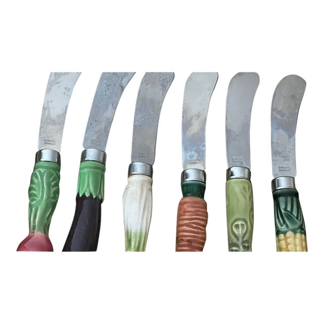 Vintage Whimsical Ceramic Set of Cheese Knives - 16 pcs For Sale