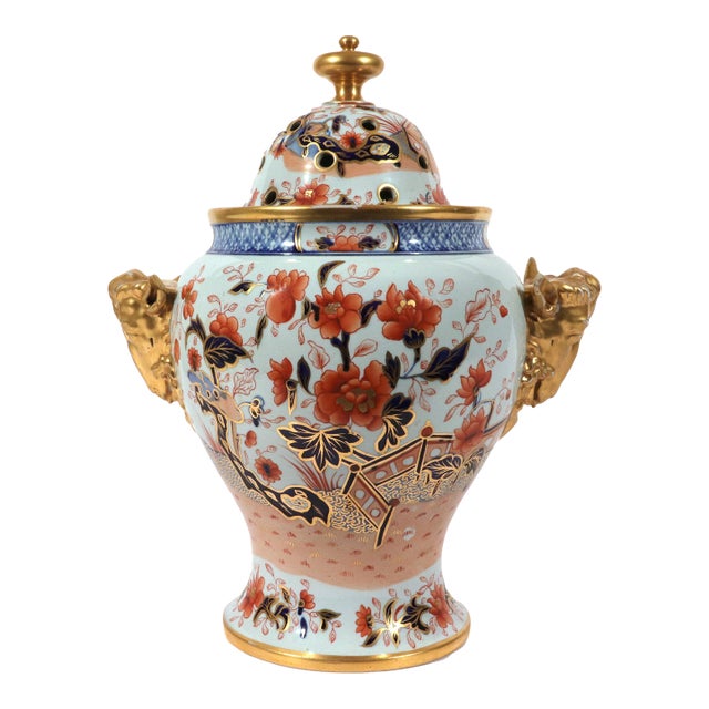 English Imari Porcelain Potpourri Vase and Cover, Possibly Coalport, Circa 1820-35 For Sale