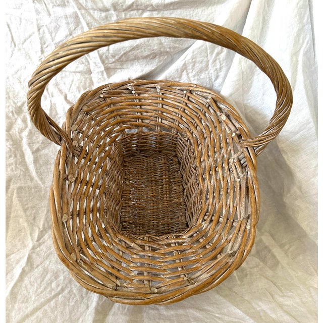 Vintage Wicker/Willow Gathering Basket For Sale In Palm Springs - Image 6 of 9