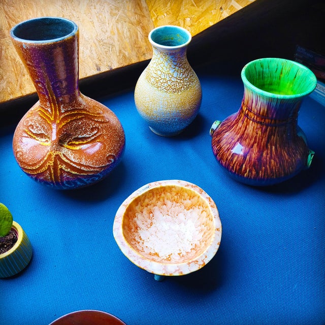 Mid-Century Modern Tripod Bowl by the Potters of Accolay, France, 1950s For Sale - Image 3 of 17