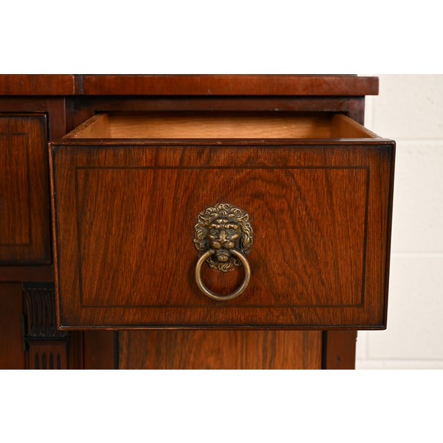 Kittinger English Regency Carved Mahogany and Rosewood Breakfront Bookcase Cabinet, Circa 1960s For Sale In South Bend - Image 6 of 17