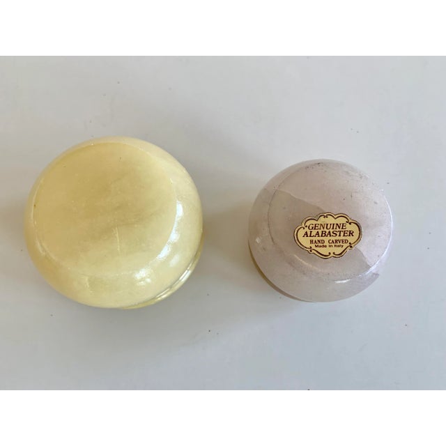 1970s Italian Alabaster Trinket Boxes From the 1970s - a Pair For Sale - Image 5 of 6