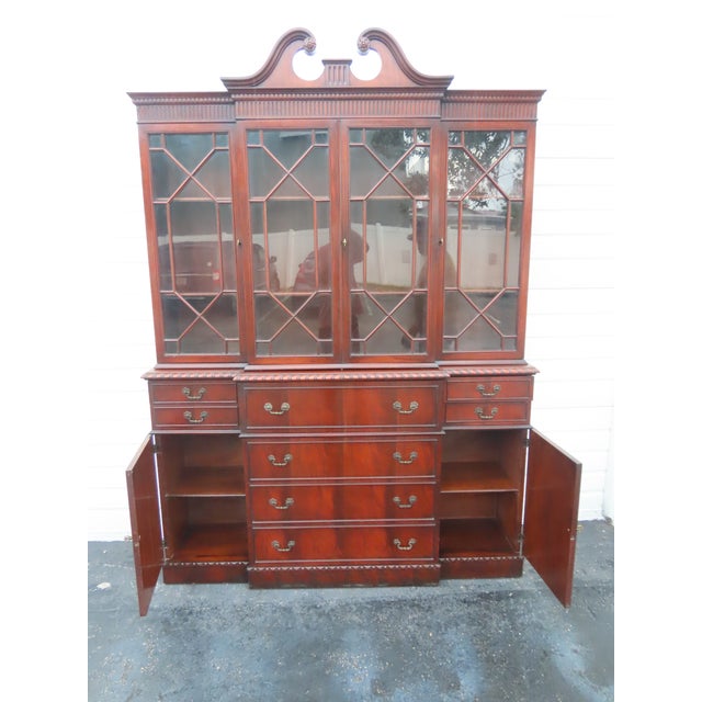 Union National Flame Mahogany 2 Part Breakfront China Display Cabinet 6666 For Sale In Miami - Image 6 of 18