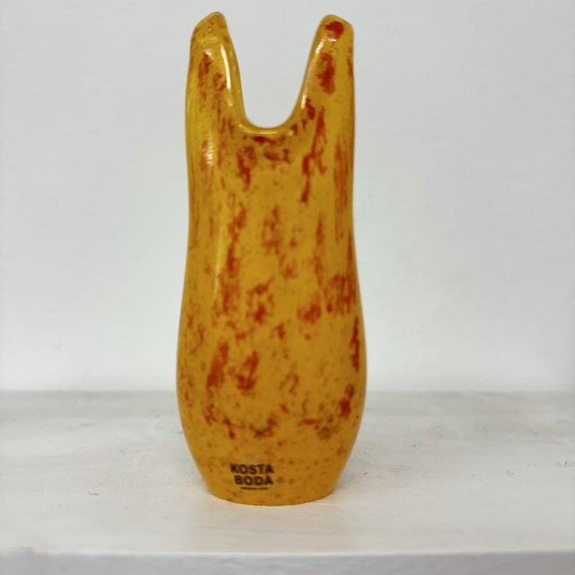 Bathing Suit Vase by Kjell Engman for Kosta Boda, Sweden, 1980s For Sale - Image 15 of 18
