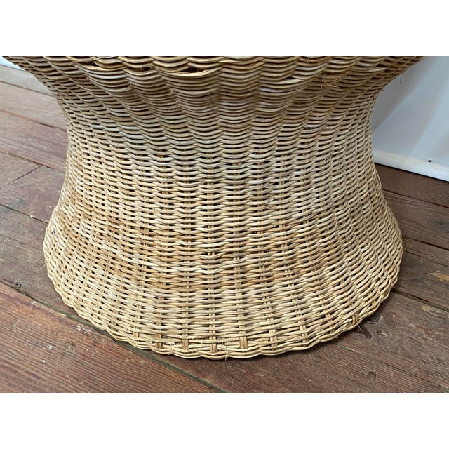 Woven Wicker Tulip Chairs in the Manner of Eero Aarnio, Hong Kong For Sale - Image 11 of 16