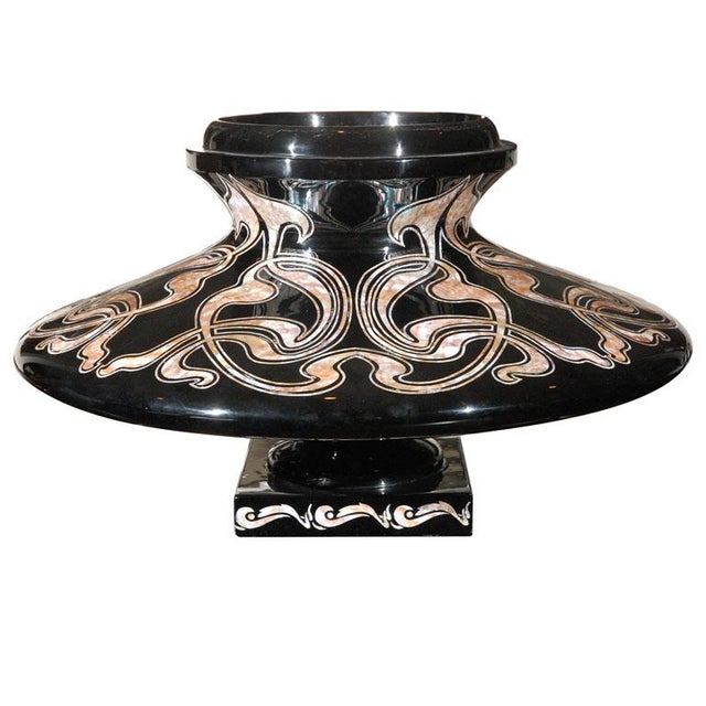 Late 20th Century Mother of Pearl and Black Lacquer Decorative Vase For Sale - Image 9 of 9