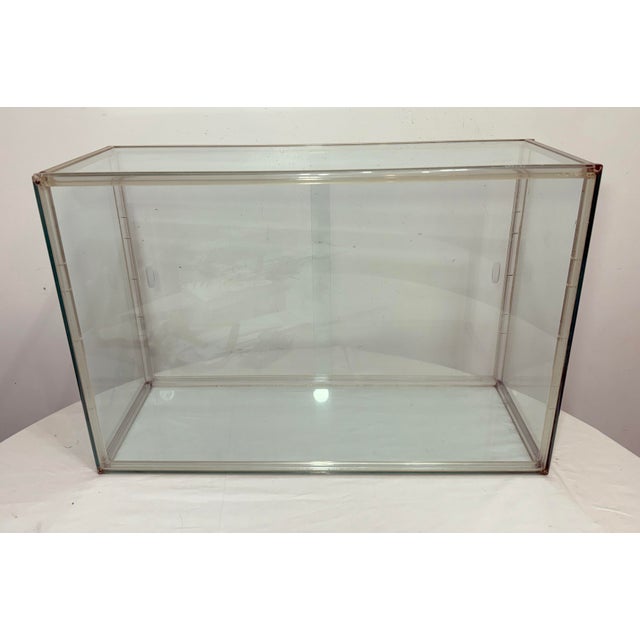 Mid-Century Modern Quality Large Vintage Counter Top Glass Lucite Rectangular Display Show Case Box For Sale - Image 3 of 15