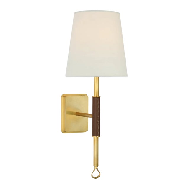 Amber Lewis for Visual Comfort Signature Griffin Sconce in Hand-Rubbed Antique Brass and Saddle Leather with Linen Shade For Sale