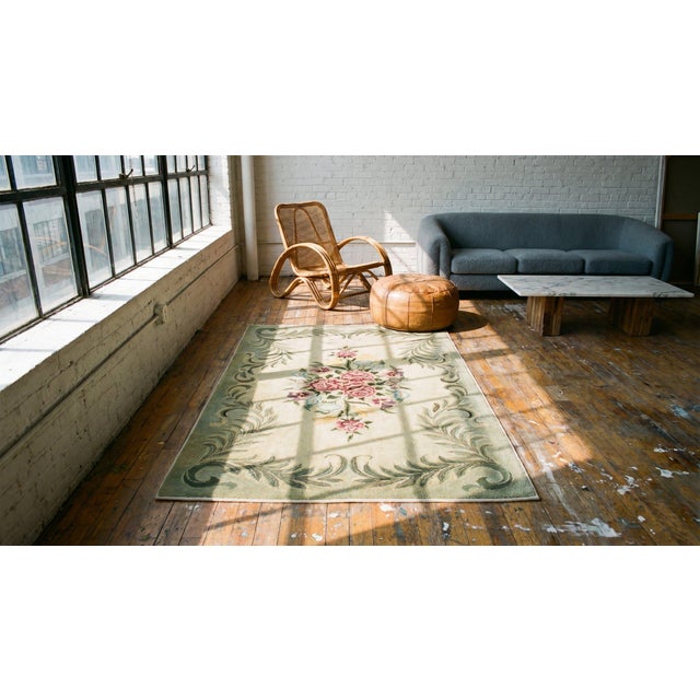 Textile 1930s Beige Floral Medallion Hank Knotted Pile Antique American Hooked Rug 3'0" X 5'1" Wool Carpet For Sale - Image 7 of 7