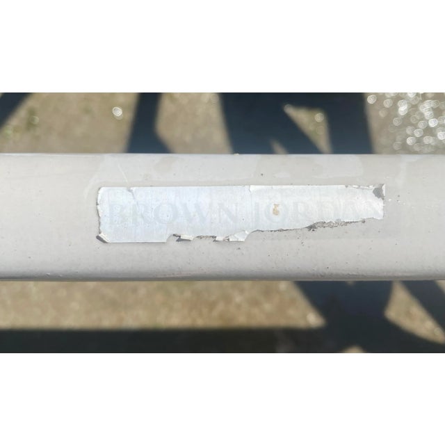 Mid Century Modern Brown Jordan Tamiami Light Gray Outdoor Chaise Lounge For Sale In Atlanta - Image 6 of 6