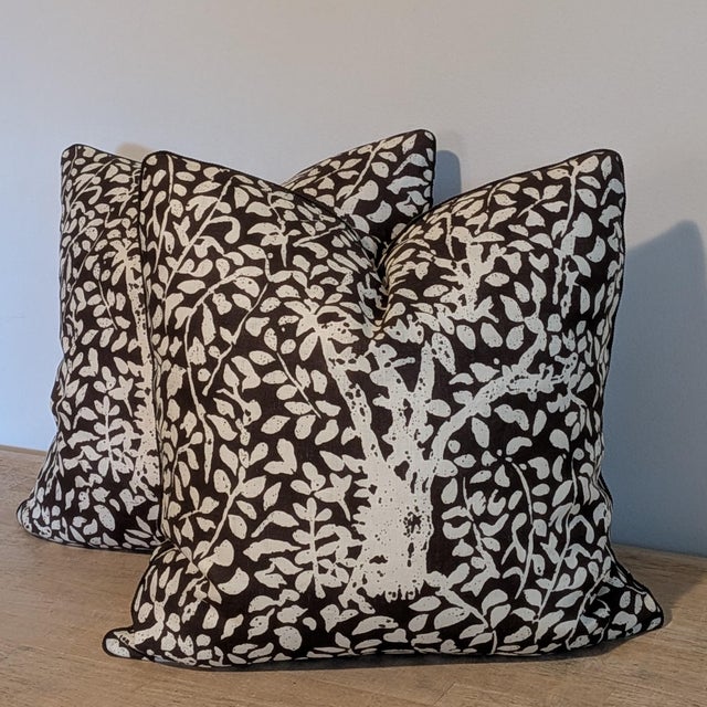 Quadrille Arbre De Matisse Tint on Brown Linen Pillows - Double Sided Pair For Sale - Image 4 of 7