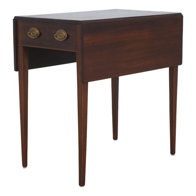 Antique 19th C. Mahogany Drop Leaf Pembroke Table For Sale