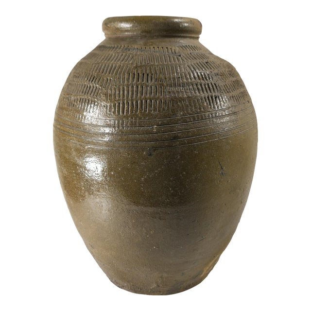 Early 20th Century South East Asian or Chinese Olive Green Glazed Martaban Jar For Sale