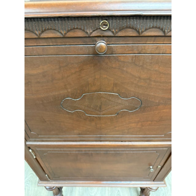 Antique Federal Colonial English Mahogany Lift Top Radio Cabinet Console Stand For Sale - Image 12 of 16