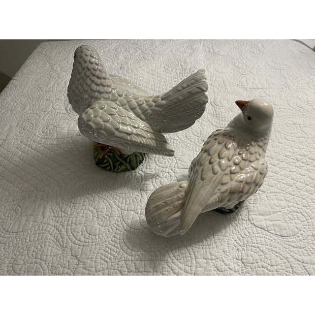 Pair of Vintage White Bird Figurines For Sale - Image 4 of 5