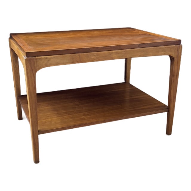 1960s Lane "Rhythm" Walnut and Pecan Side Table, Style 997-05 For Sale
