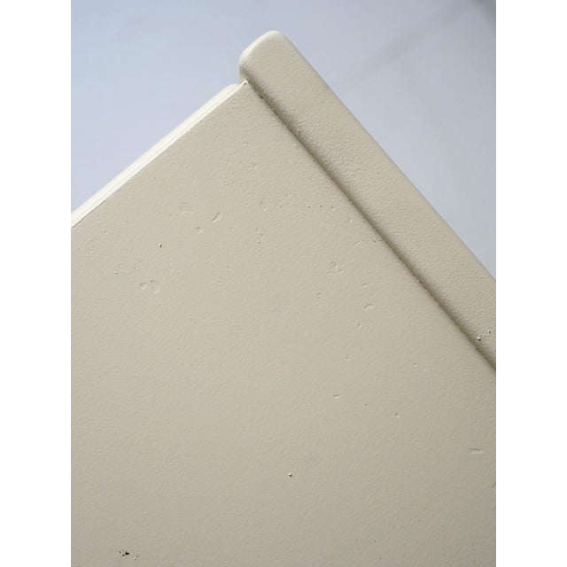 1950s Scandinavian White Bedside Tables, 1950s, Set of 2 For Sale - Image 5 of 10