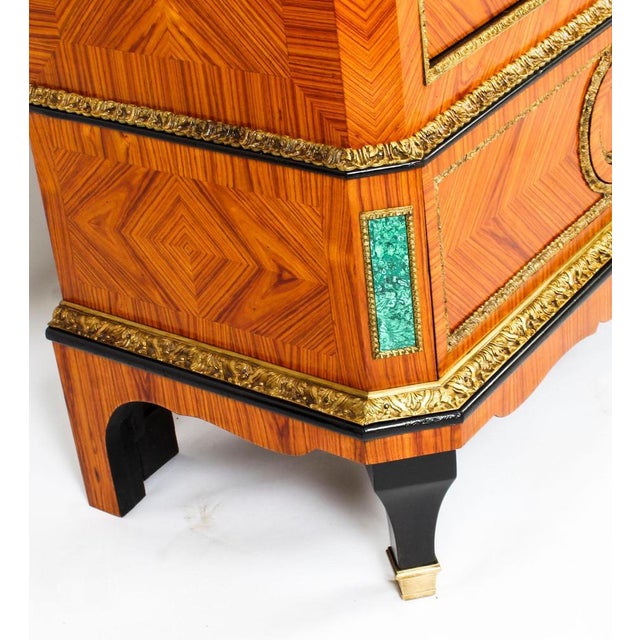 19th Century French Malachite & Ormolu Mounted Vitrine Cabinet For Sale - Image 13 of 18