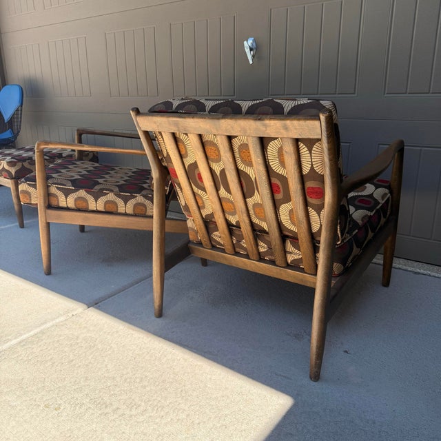 Mid-Century Modern Pair of Dux Lounge Chairs With Ottoman For Sale - Image 3 of 9