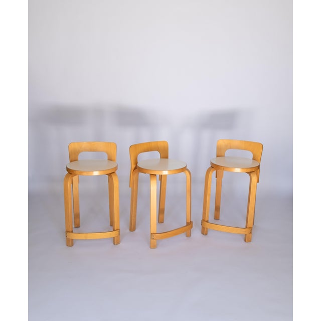 K65 Stools by Alvar Aalto for Artek, 1970s, Set of 3 For Sale - Image 10 of 10