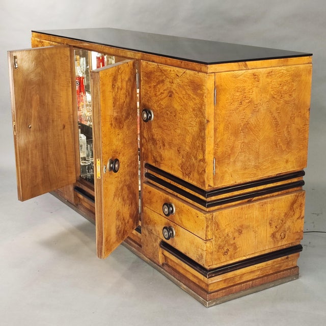 Art Deco Bar Cabinet in Briar Root and Black Glass, 1940s For Sale - Image 5 of 10