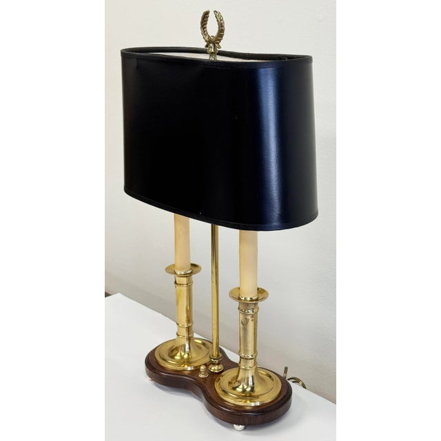 French Vintage French Style Wood and Brass Bouillotte Table Lamp For Sale - Image 3 of 7