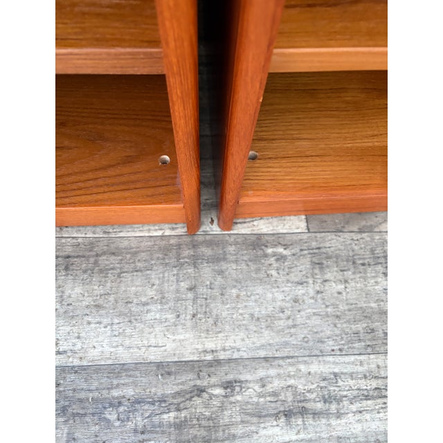 A Pair of Mid-Century Modern Danish Lighted Curio Display Cabinets by Sun Cabinet. Circa 1970s For Sale - Image 12 of 18