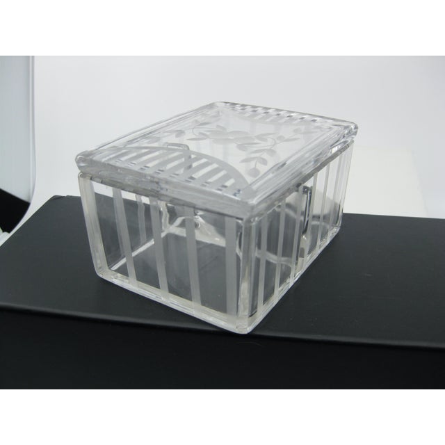Transparent 1940s Vintage, American Brilliant Period Glass Vanity Box For Sale - Image 8 of 12