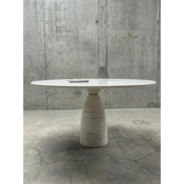 Absolutely beautiful and very rare „Finale 1790“ dining table in 140cm diameter in white Lasa marble from South Tyrol,...