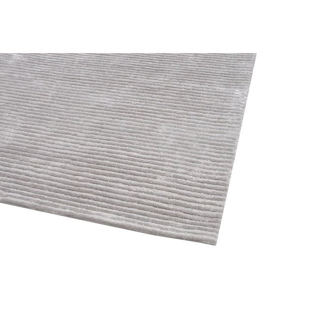 Transitional Pasargad Home Edgy Silver Area Rug, 5' 0'' X 8' 0'' For Sale - Image 3 of 4